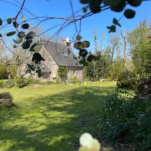 An Ti Bihan, Breton à La Campagne Hébergement de vacances Tonquédec